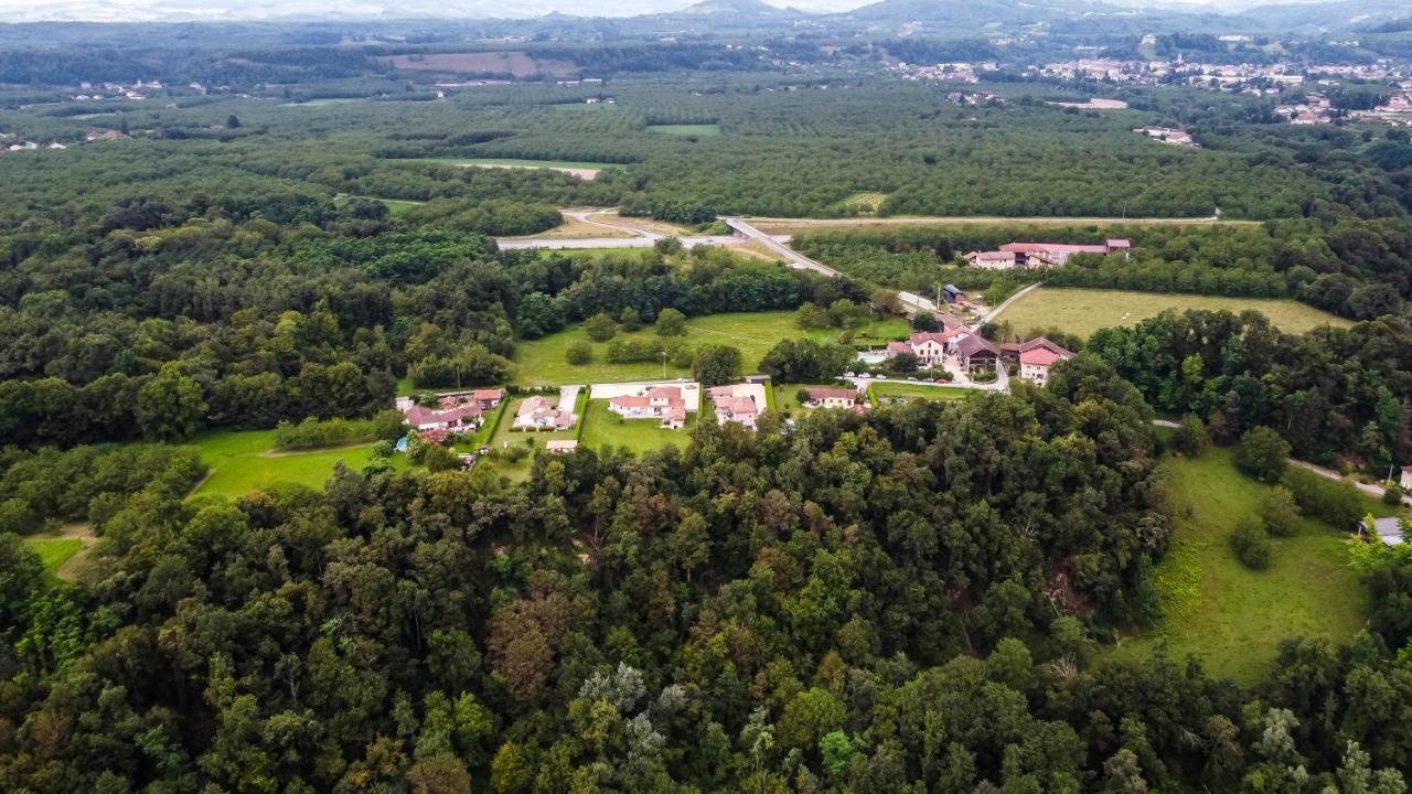 La Vallee Des Noyers Beaulieu  Kültér fotó